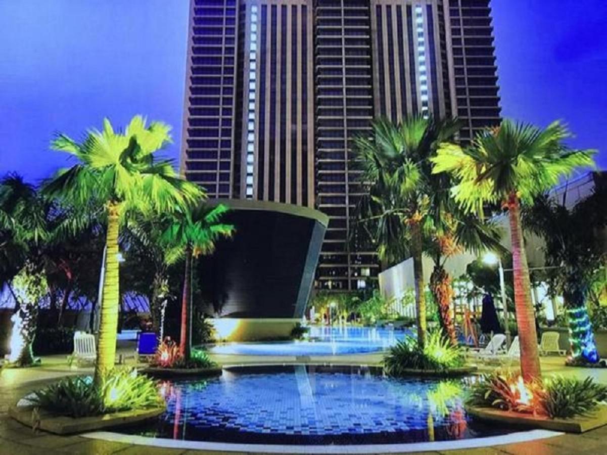 Residence Suite At Berjaya Times Square Kl Куала Лумпур Екстериор снимка