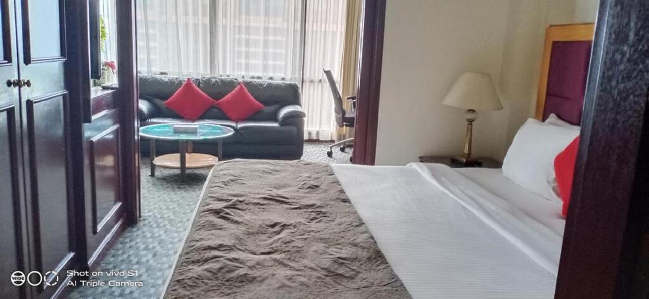 Residence Suite At Berjaya Times Square Kl Куала Лумпур Екстериор снимка