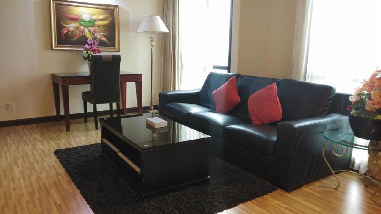 Residence Suite At Berjaya Times Square Kl Куала Лумпур Екстериор снимка