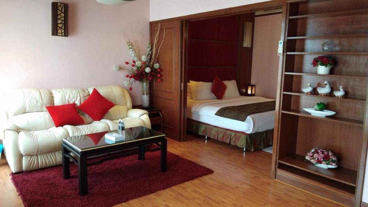 Residence Suite At Berjaya Times Square Kl Куала Лумпур Екстериор снимка