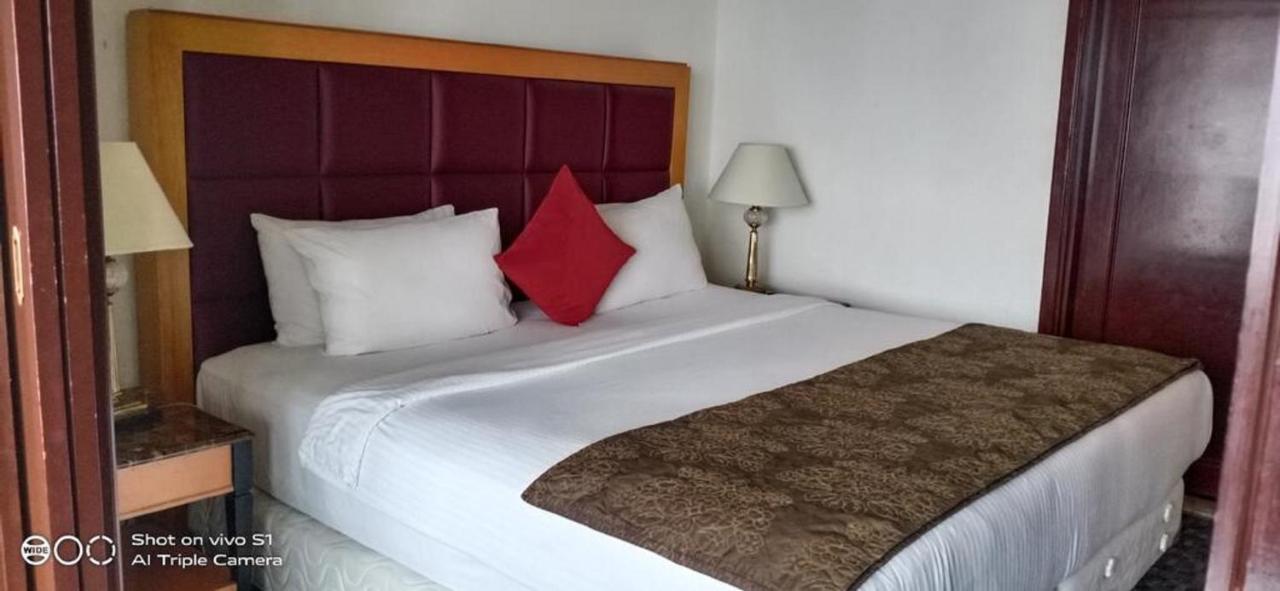 Residence Suite At Berjaya Times Square Kl Куала Лумпур Екстериор снимка