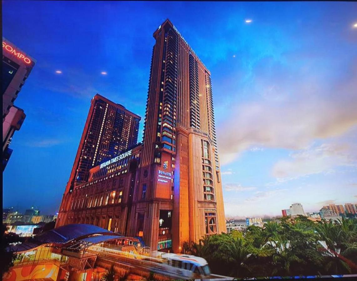 Residence Suite At Berjaya Times Square Kl Куала Лумпур Екстериор снимка