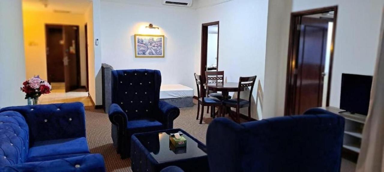 Residence Suite At Berjaya Times Square Kl Куала Лумпур Екстериор снимка