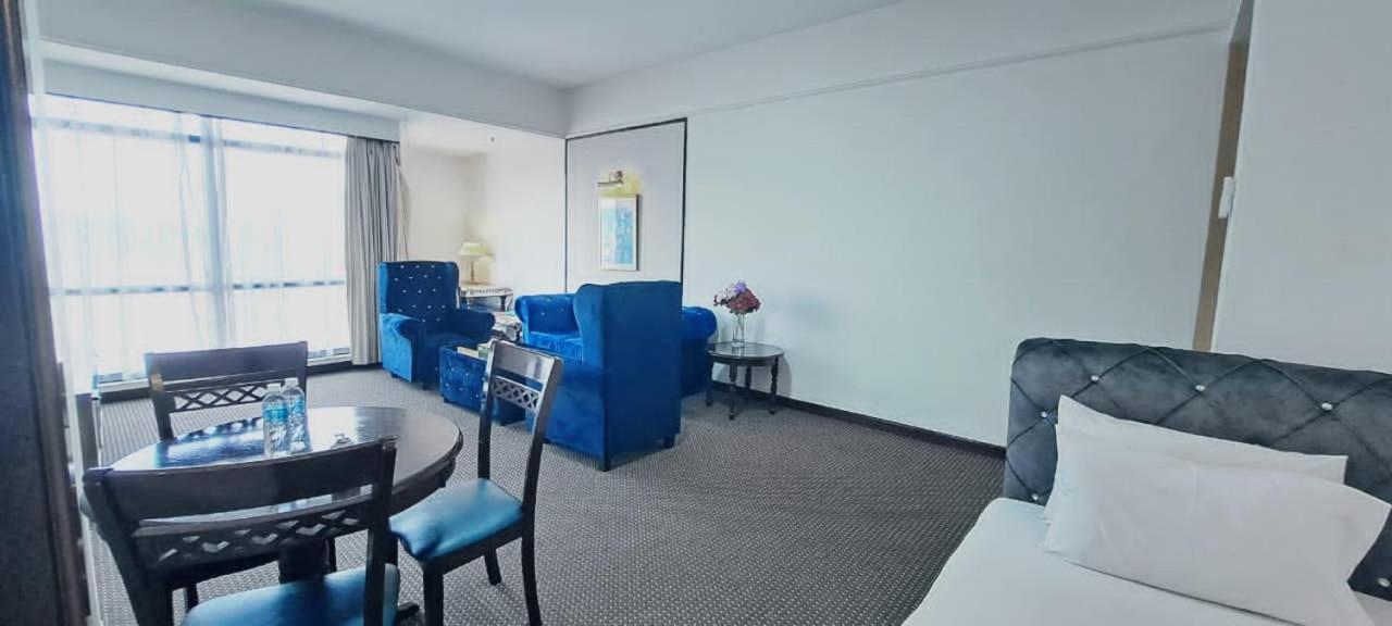 Residence Suite At Berjaya Times Square Kl Куала Лумпур Екстериор снимка