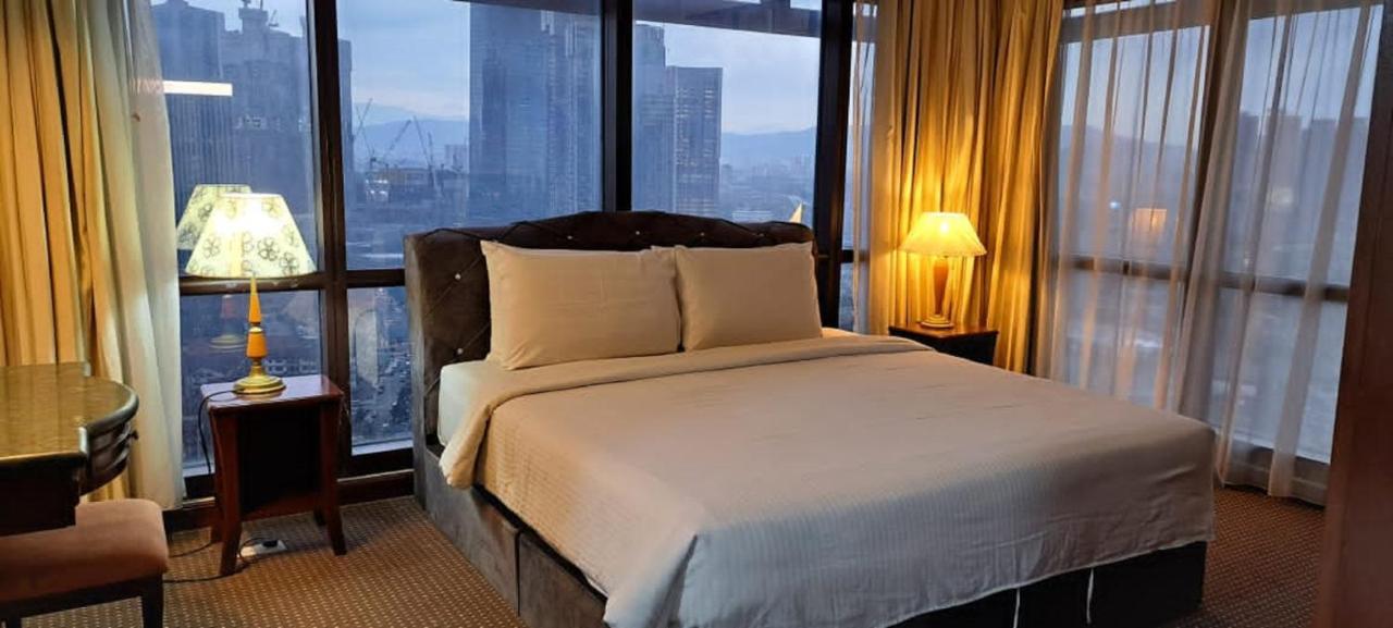Residence Suite At Berjaya Times Square Kl Куала Лумпур Екстериор снимка